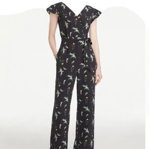 Brand New With Tags Ann Taylor Floral Jumpsuit in 6 Petite